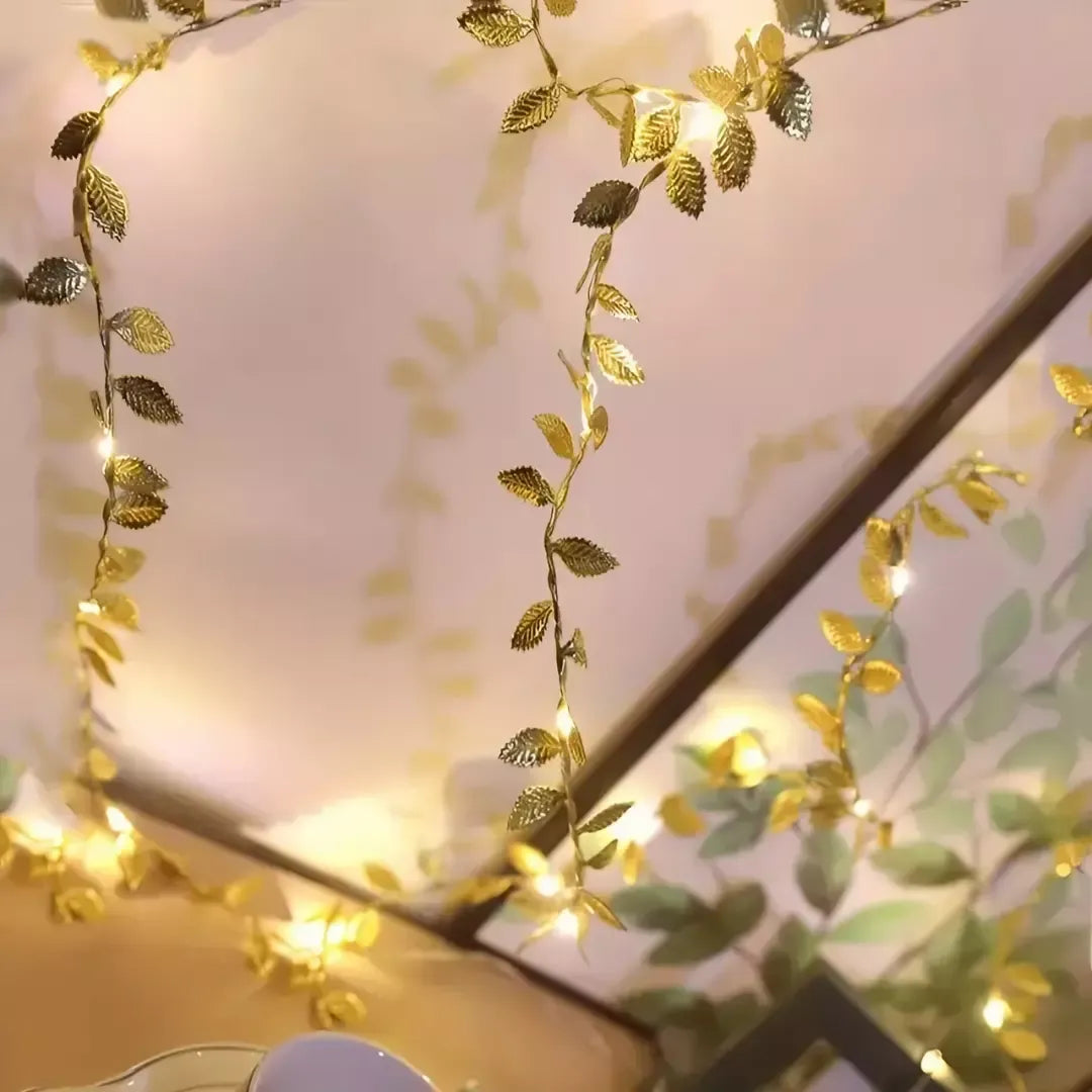 Planta Artificial Folhas de Ouro com Luz de Led para Decoração Bigstock